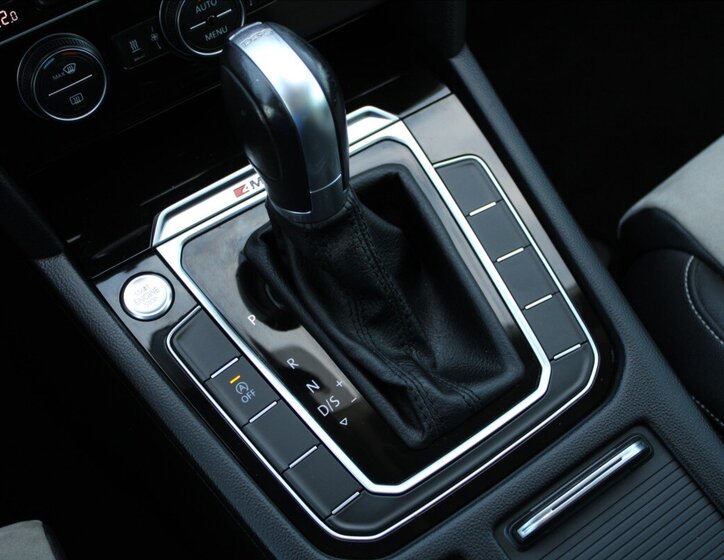 Volkswagen Passat Kombi 2,0 l 140 kw