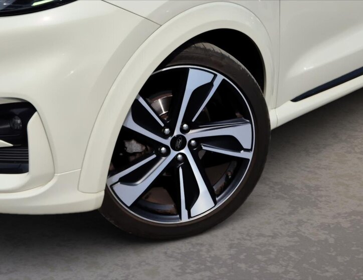 Ford Puma Hatchback 999,0 91 kw