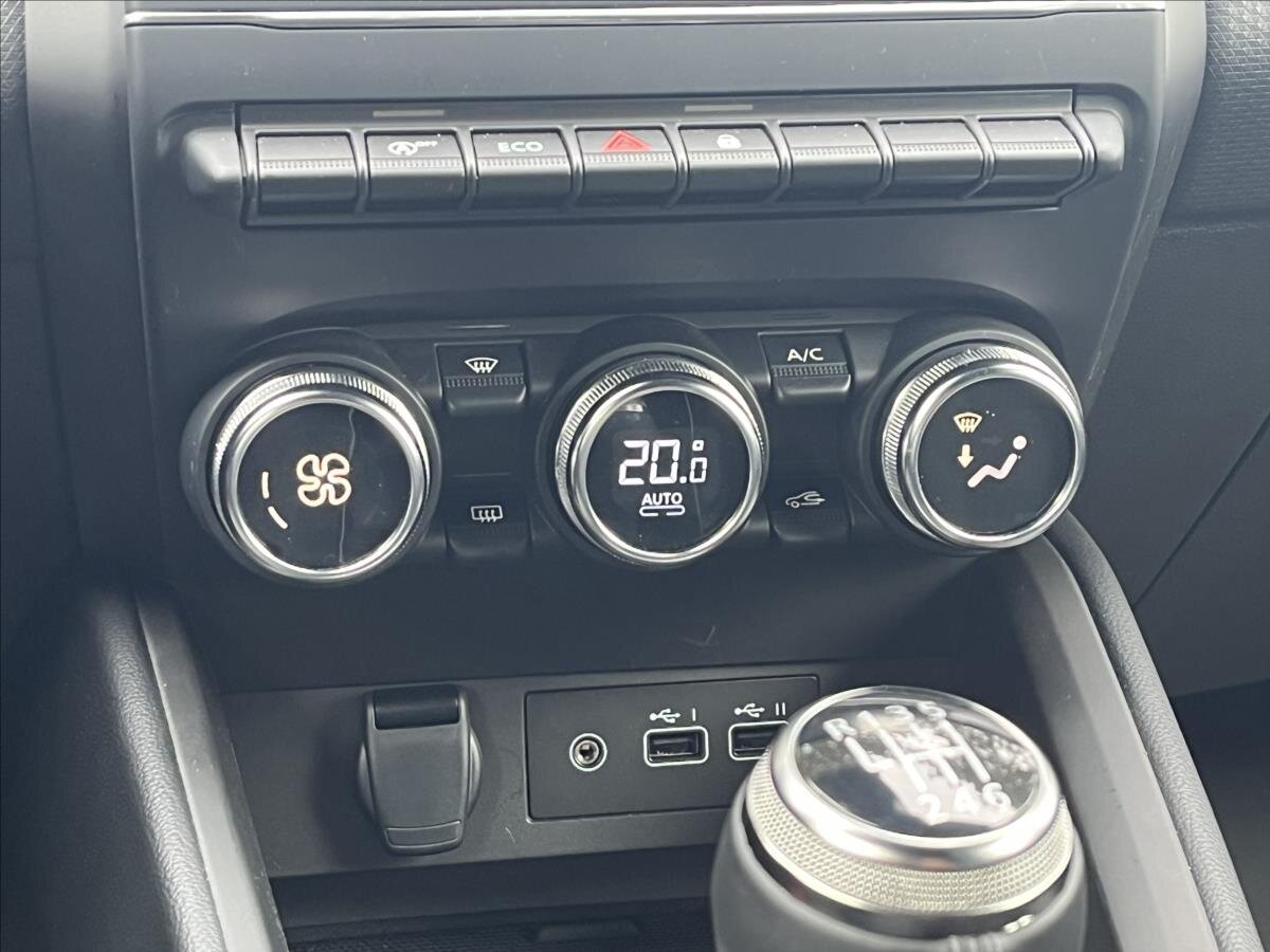 Mitsubishi Colt Hatchback 999,0 67 kw