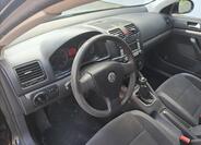 Volkswagen Golf 16