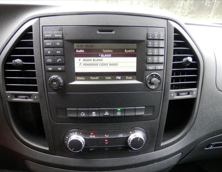 Mercedes-Benz Vito 27