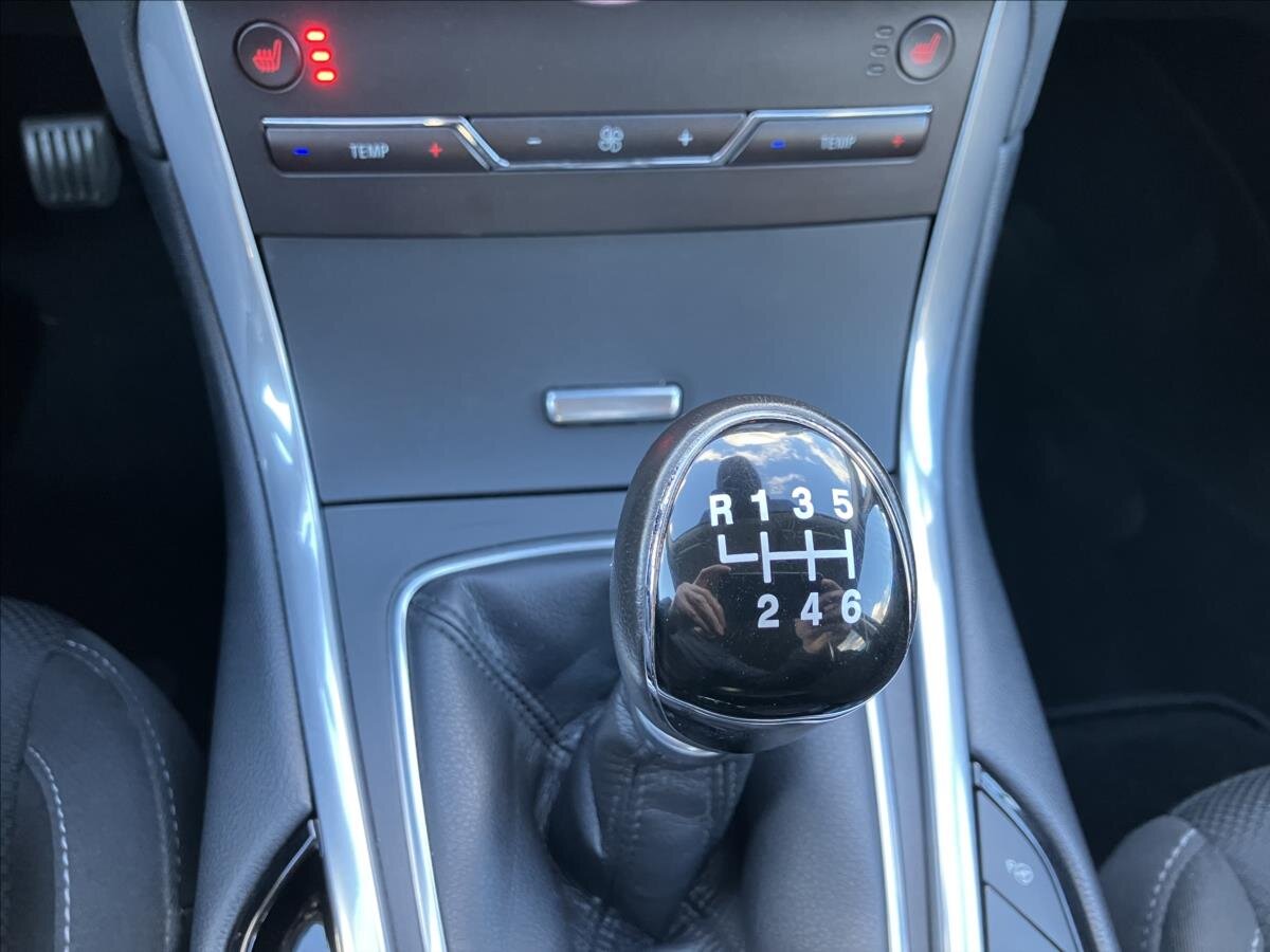 Ford S-MAX MPV 2,0 l 110 kw