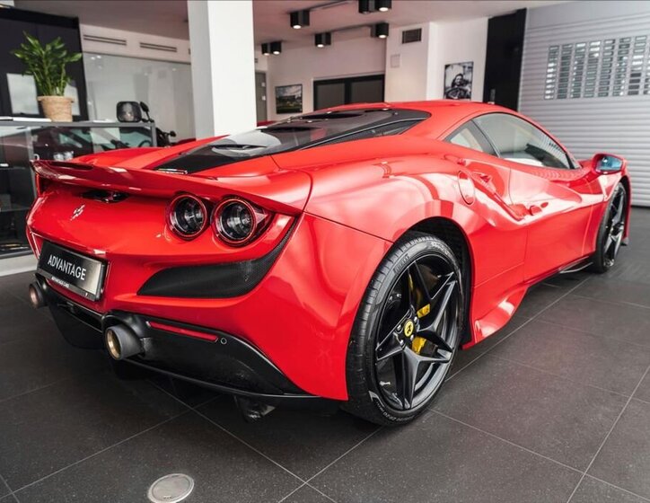 Ferrari Ostatní Kupé 3,9 l 530 kw