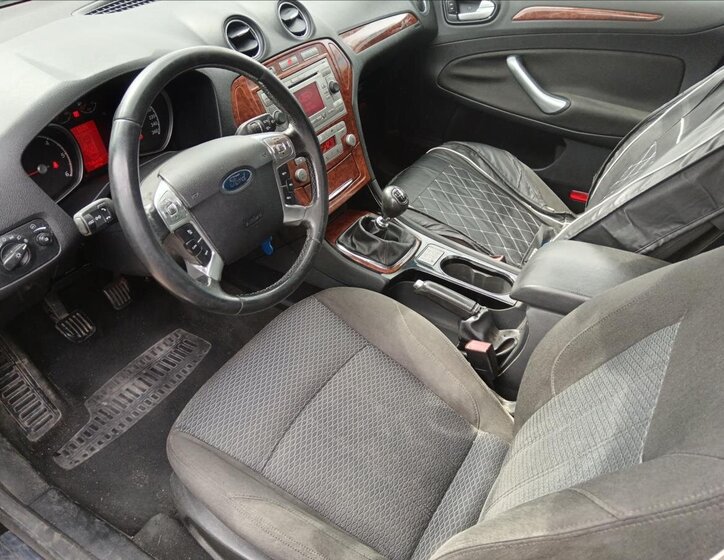 Ford Mondeo Liftback 2,0 l 103 kw