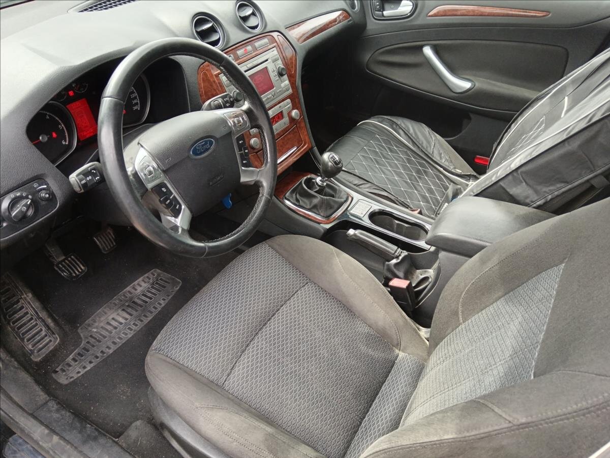 Ford Mondeo Liftback 2,0 l 103 kw