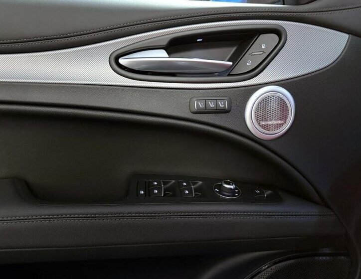 Alfa Romeo Stelvio SUV / Terénní 2,0 l 206 kw