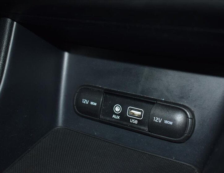 KIA Sportage SUV 1,7 l 104 kw