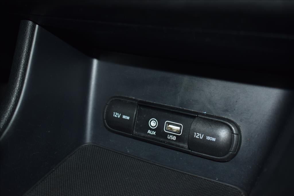 KIA Sportage SUV 1,7 l 104 kw