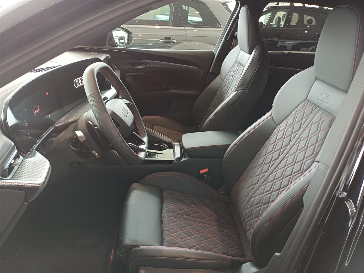 Audi Q5 SUV / Terénní 2,0 l 150 kw