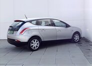 Lancia Delta Hatchback 1,6 l 88 kw