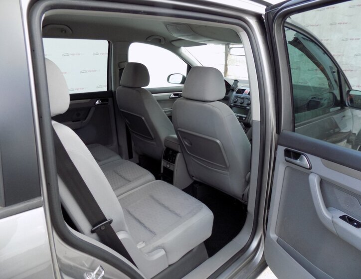 Volkswagen Touran Ostatní 2,0 l 103 kw