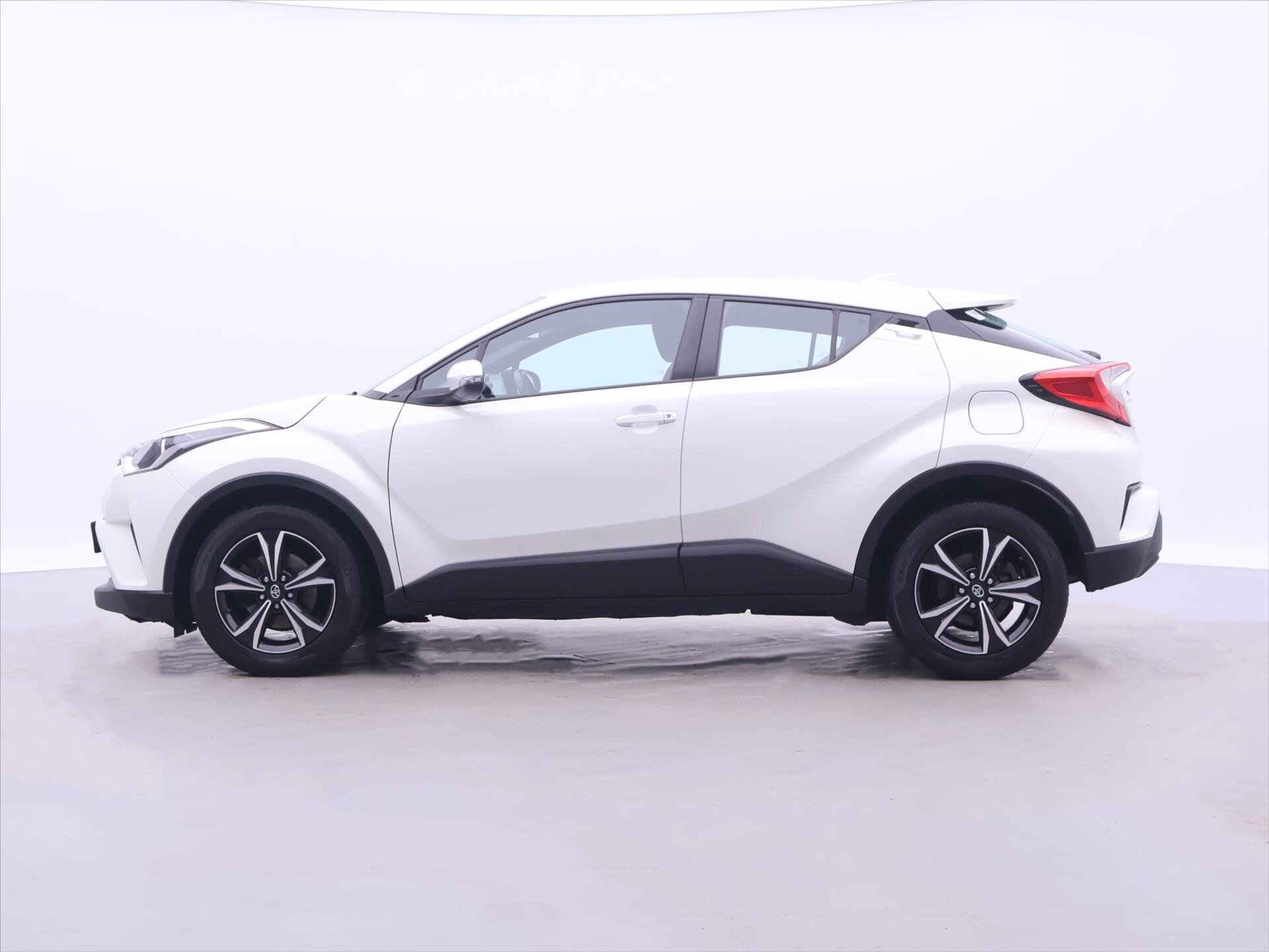 Toyota C-HR SUV 1,2 l 85 kw