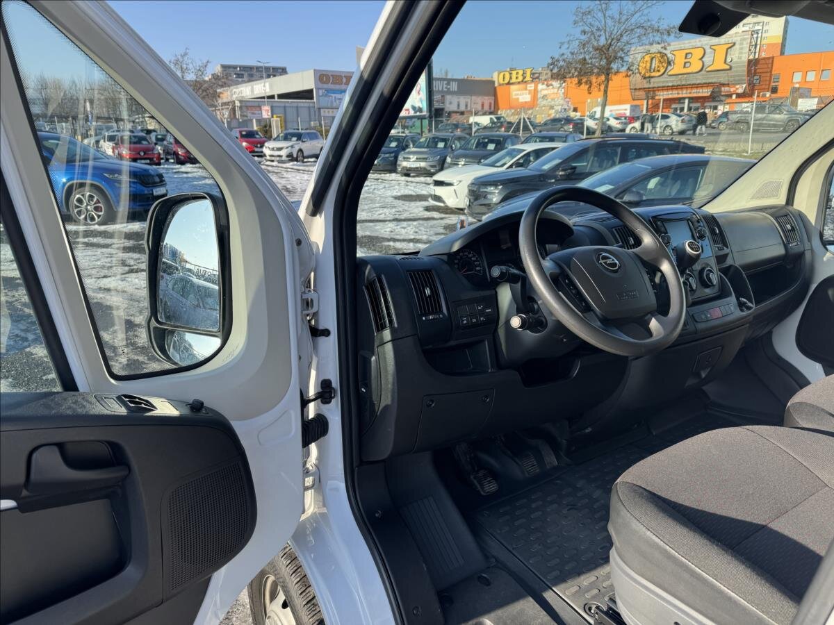 Opel Movano Skříň 2,2 l 103 kw