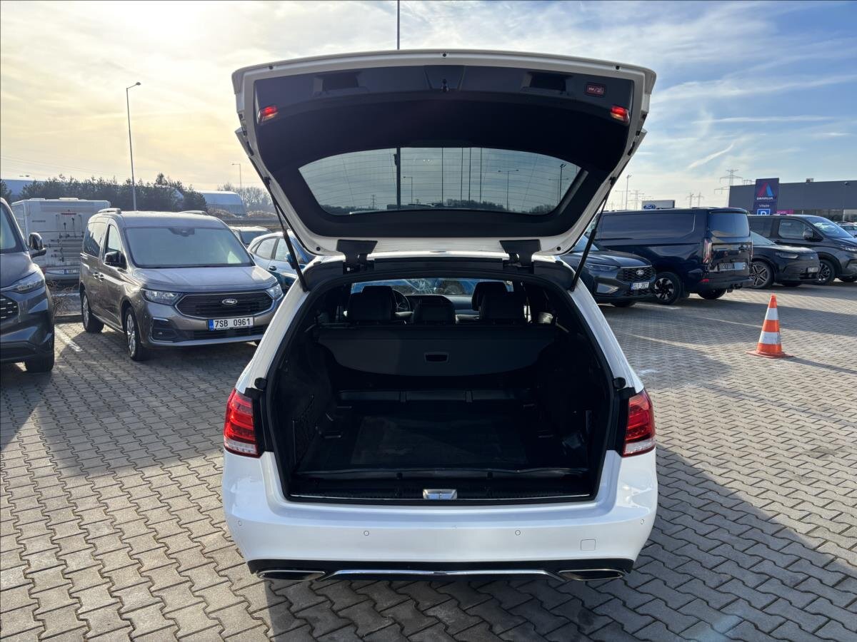 Mercedes-Benz Třídy E Kombi 2,1 l 125 kw