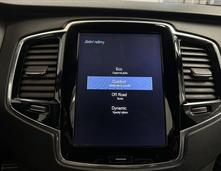 Volvo XC90 SUV 2,0 l 173 kw