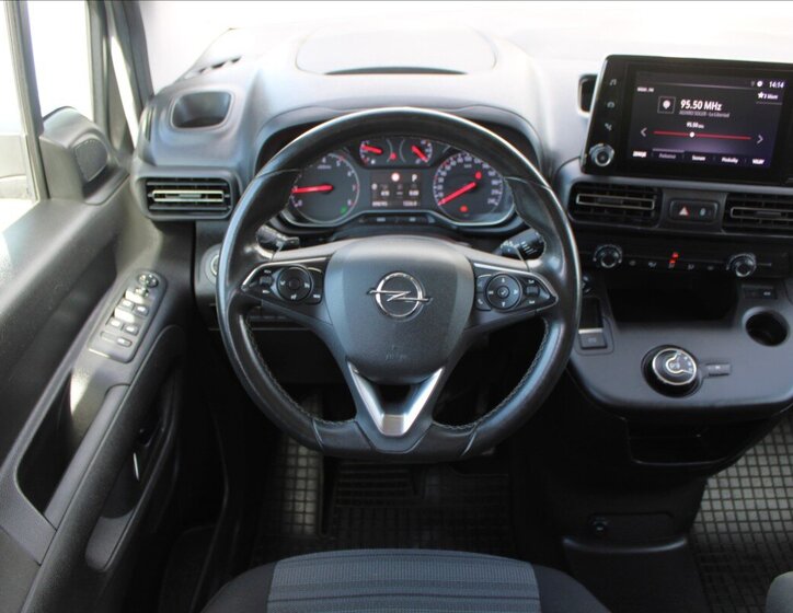 Opel Combo MPV 1,5 l 96 kw