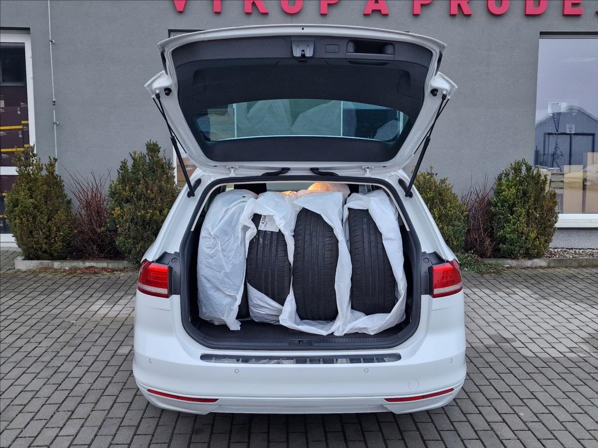 Volkswagen Passat Kombi 1,4 l 110 kw