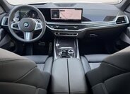 BMW X7 8