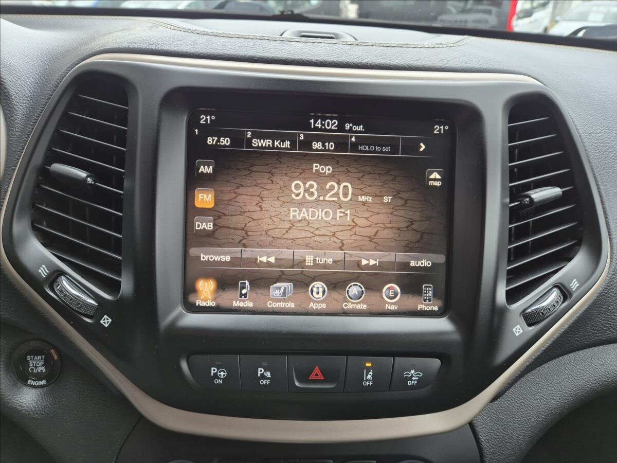 Jeep Cherokee SUV 2,2 l 147 kw