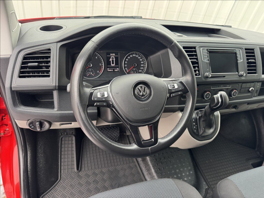 Volkswagen Transporter Skříň 2,0 l 110 kw