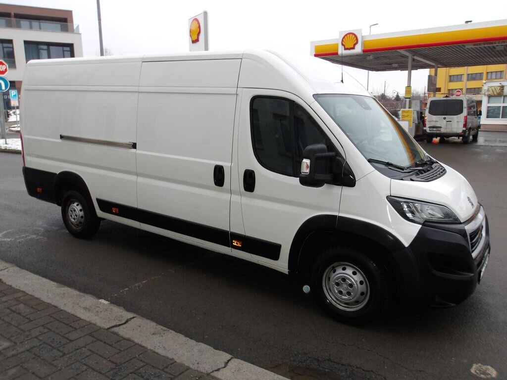 Peugeot Boxer Skříň 2,2 l 121 kw