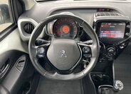 Peugeot 108 Hatchback 1,2 l 60 kw