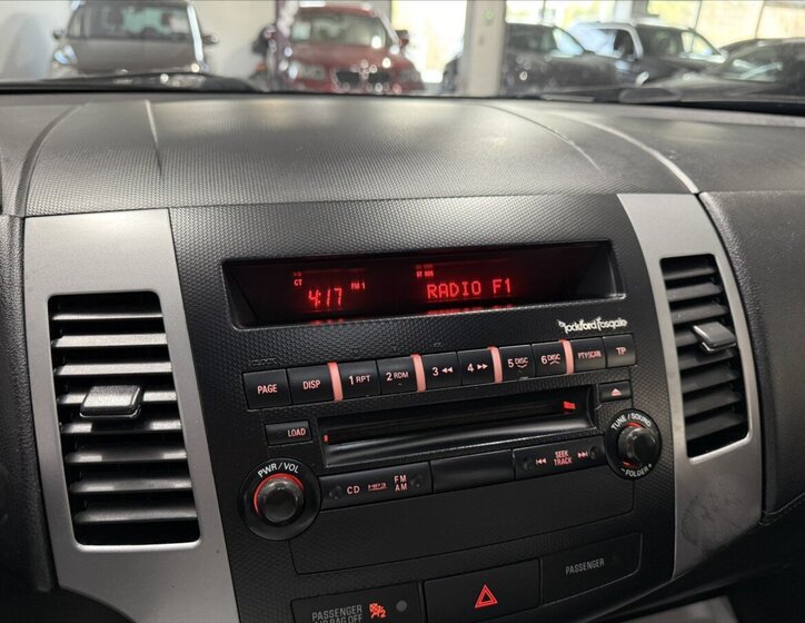 Mitsubishi Outlander SUV / Terénní 2,2 l 115 kw