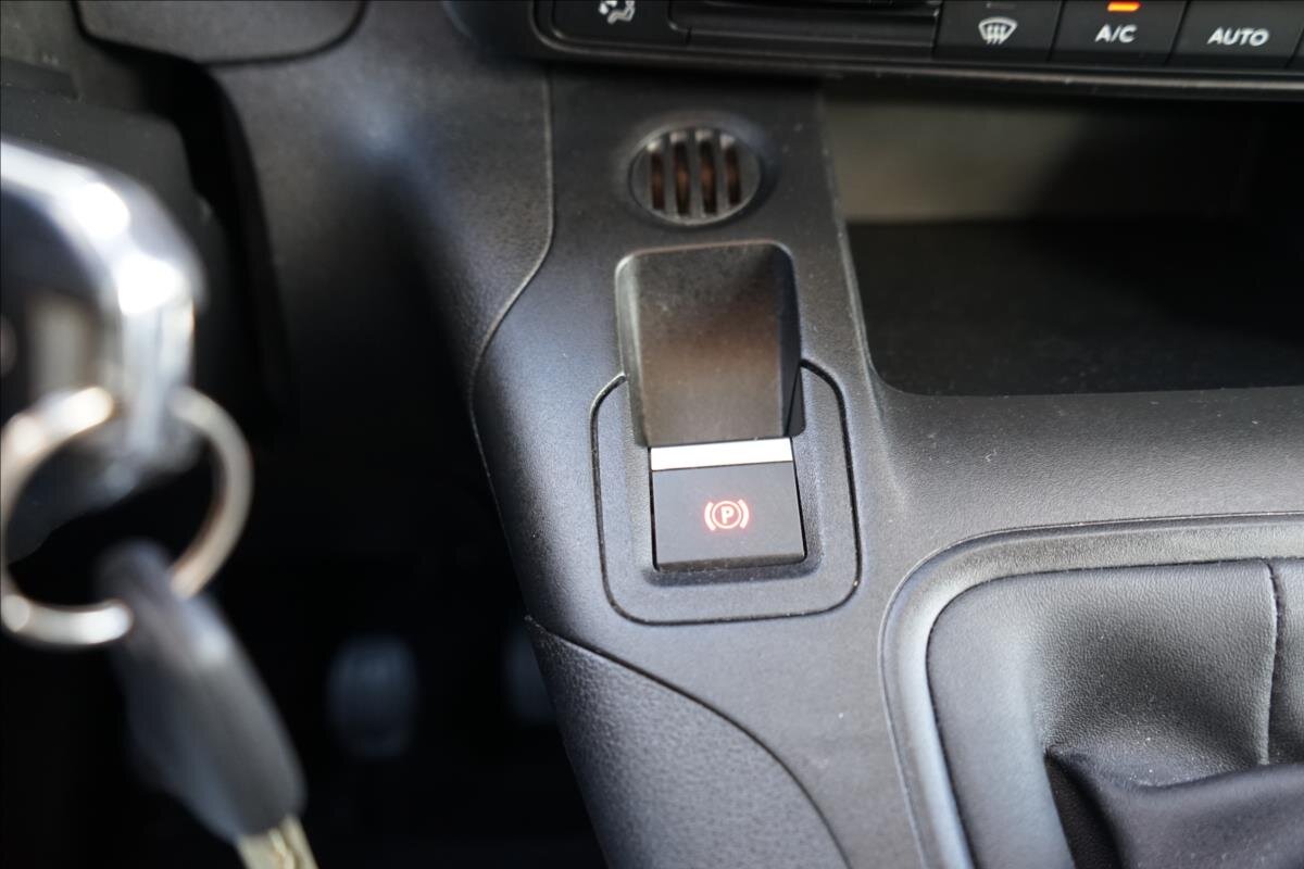 Citroën Berlingo MPV 1,5 l 96 kw