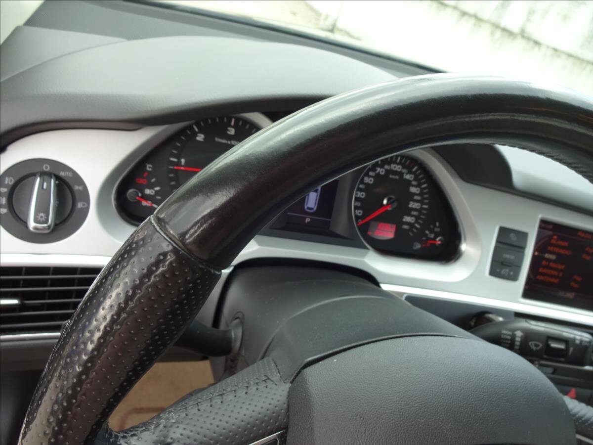 Audi A6 Allroad Kombi 3,0 l 176 kw