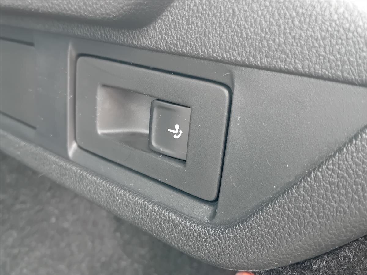 Škoda Octavia Sedan / Limuzína 1,5 l 110 kw