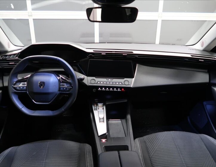 Peugeot 308 Kombi 1,2 l 96 kw