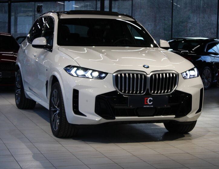 BMW X5 Kombi 3,0 l 210 kw