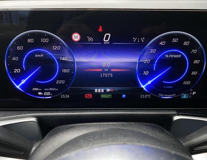 Mercedes-Benz EQB 16