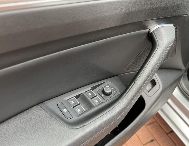 Volkswagen Passat 12