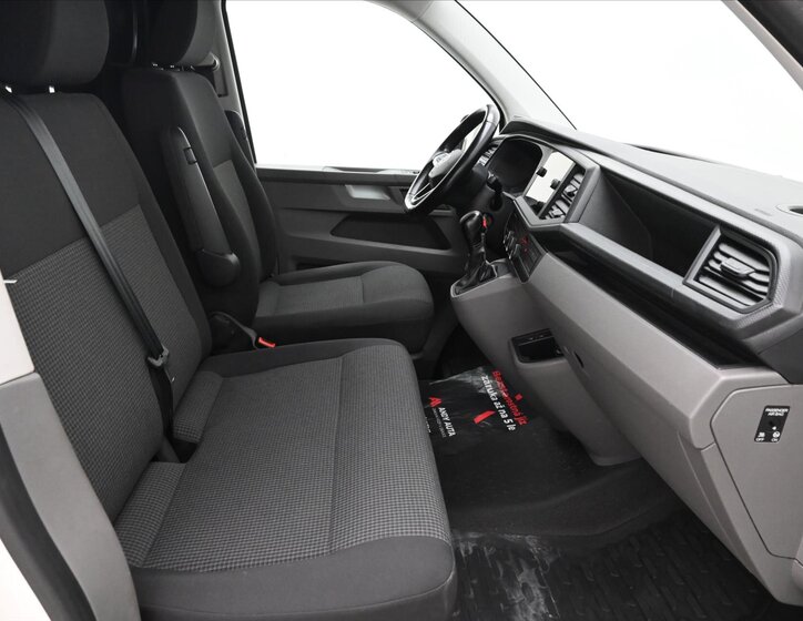 Volkswagen Transporter Skříň 2,0 l 110 kw