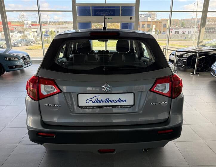 Suzuki Vitara 5