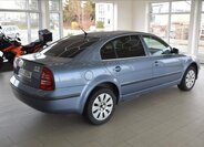 Škoda Superb Sedan / Limuzína 2,8 l 142 kw