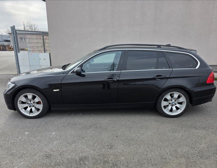 BMW Řada 3 Kombi 3,0 l 170 kw