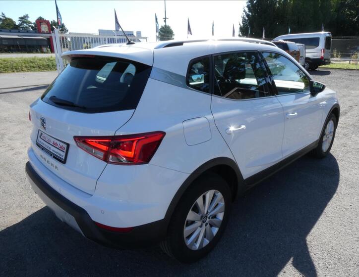 Seat Arona 9