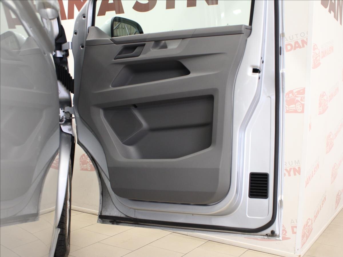 Volkswagen Caravelle Kombi 2,0 l 110 kw