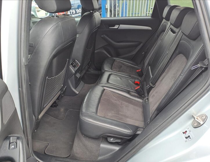 Audi Q5 SUV / Terénní 2,0 l 155 kw