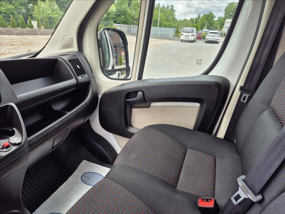 Peugeot Ostatní Ostatní 2,0 l 120 kw