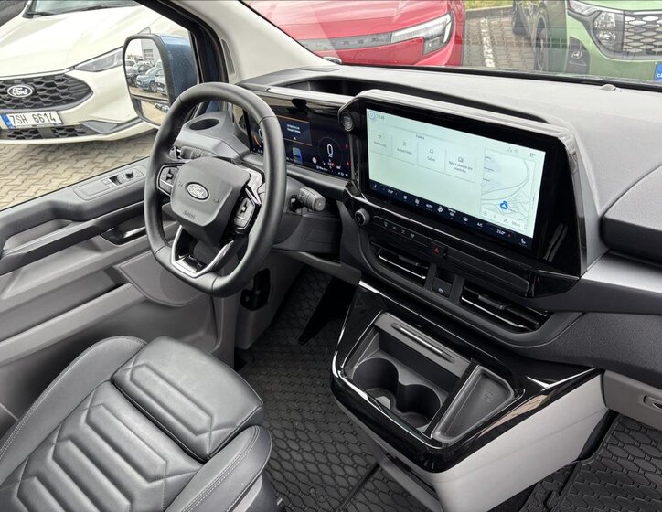 Ford Tourneo Custom Kombi 2,0 l 125 kw