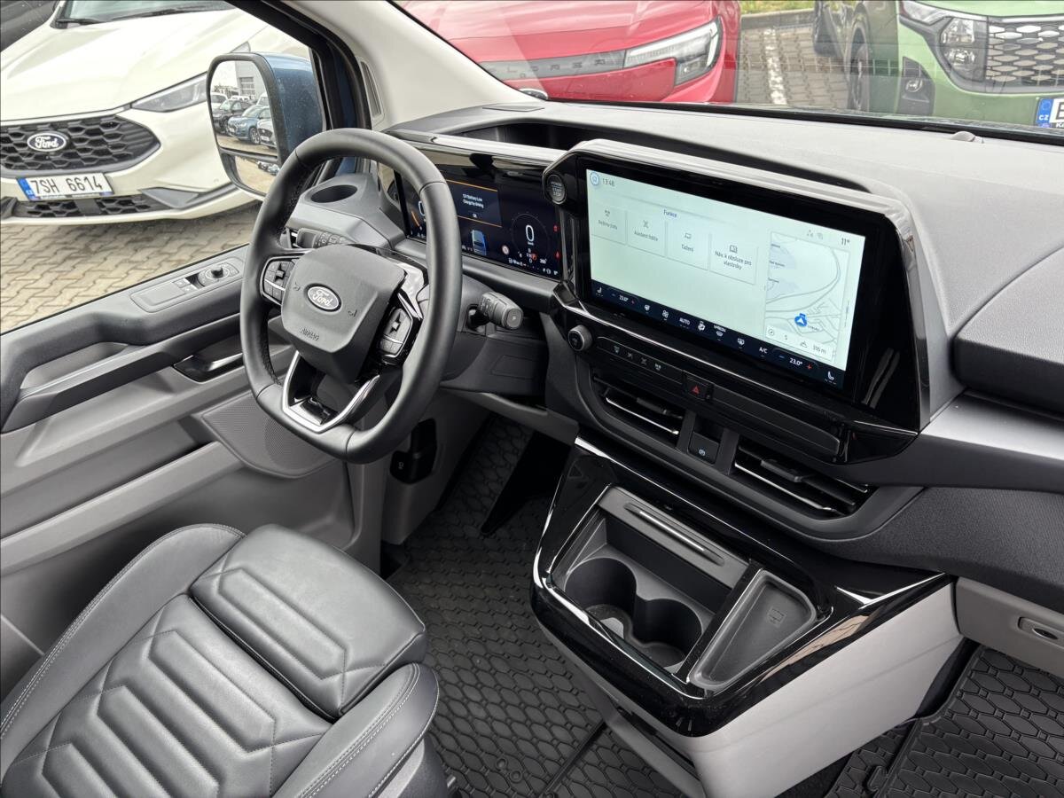 Ford Tourneo Custom Kombi 2,0 l 125 kw