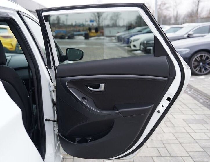 Hyundai i30 Kombi 1,6 l 99 kw