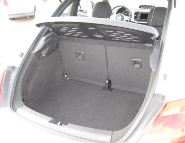 Volkswagen Beetle Hatchback 1,2 l 77 kw