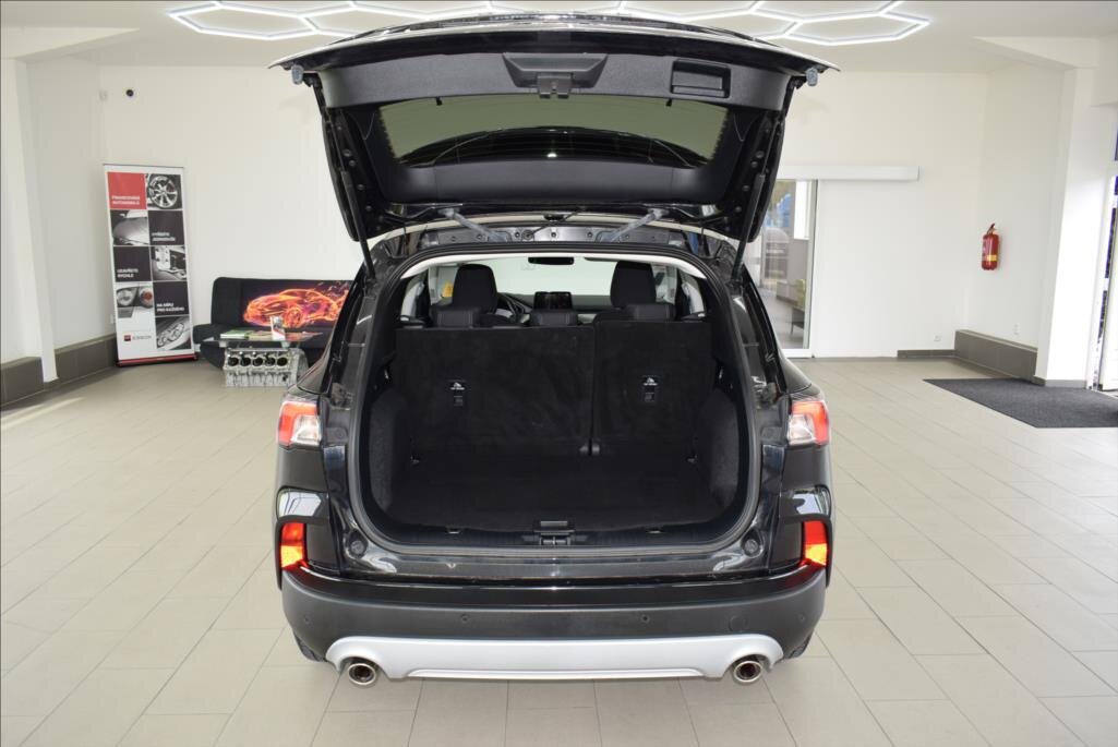 Ford Kuga SUV 1,5 l 110 kw