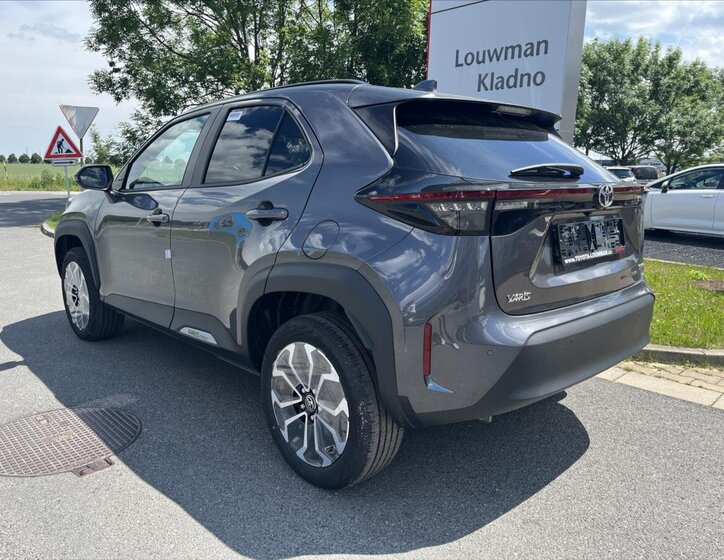 Toyota Yaris Cross SUV 1,5 l 96 kw