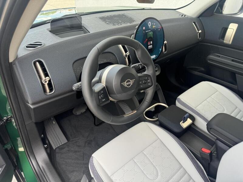 Mini Countryman SUV 2,0 l 160 kw