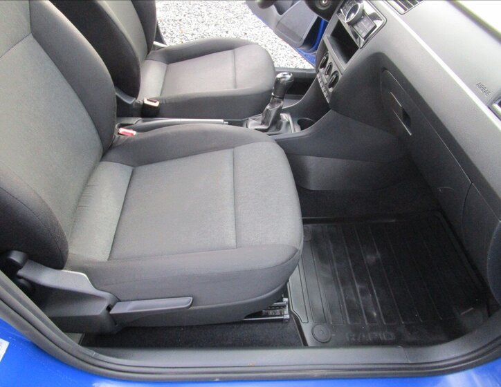 Škoda Rapid Sedan 999,0 70 kw